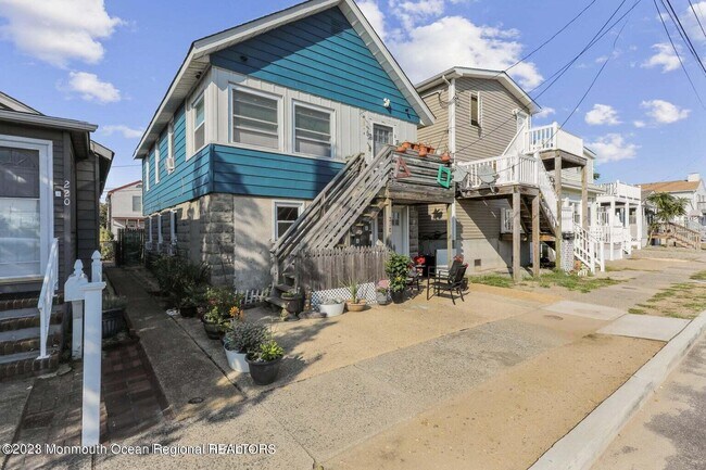 Photo - 218 Porter Ave