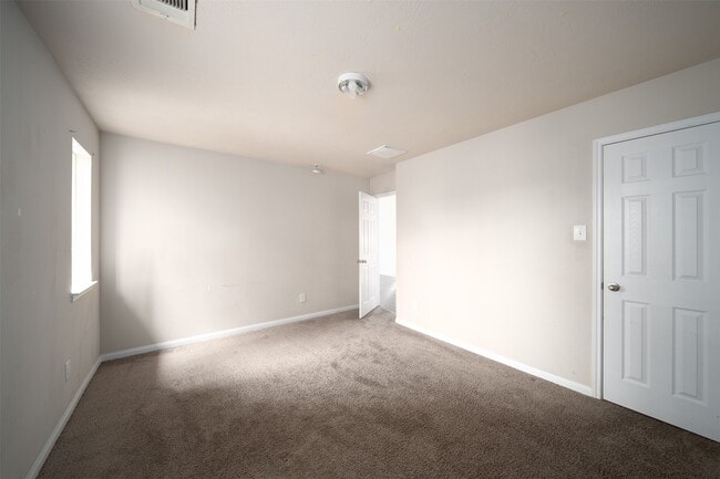 Photo - 19543 Otter Trail Ct