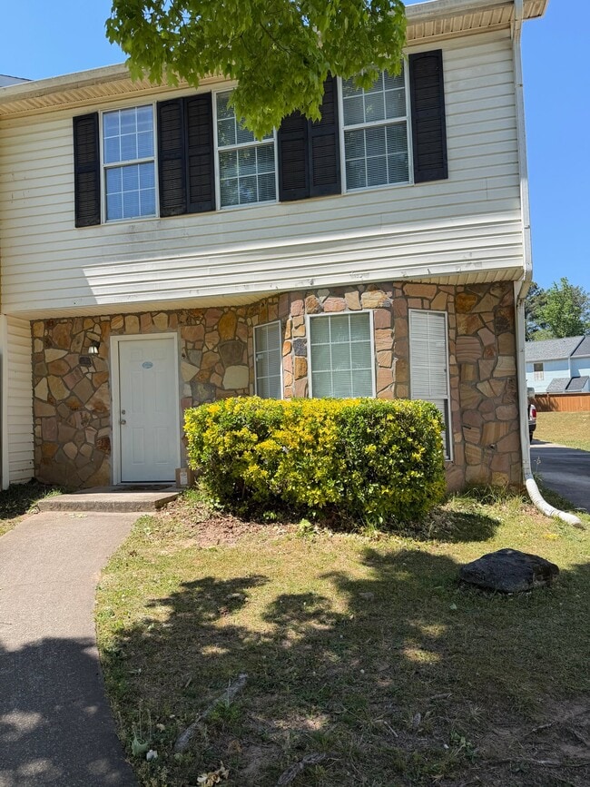 Building Photo - 3690 Stephanie Ct