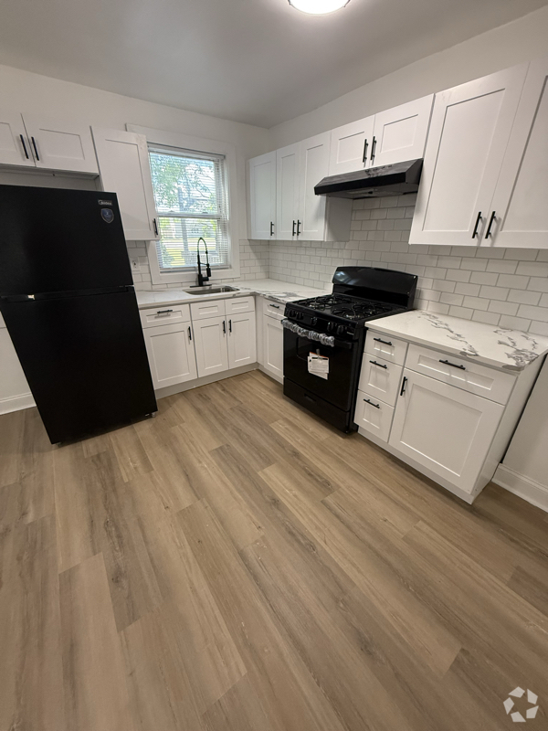 Building Photo - 1070 S Merrimac Rd Rental
