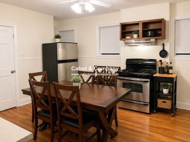 Photo - 30 Holmes St Unit 2
