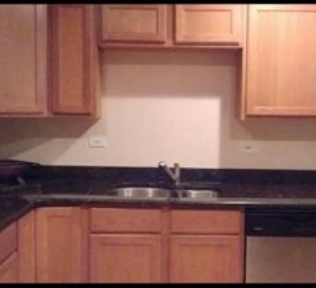 Photo - 24 S Leavitt St