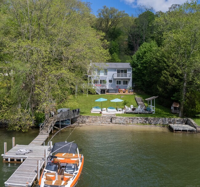 Photo - 18 Candlewood Springs Road House