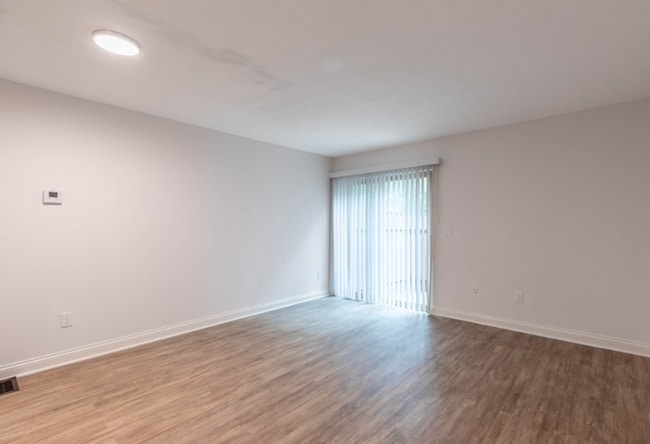 Photo - Rocky Creek Townhouse Apartments