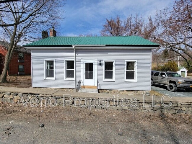 Building Photo - 3010 NY-43 Rental