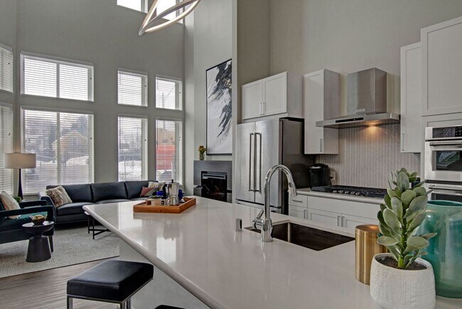 Daymark Uptown