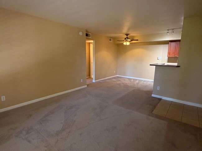 5995 N 78th St Unit 1009