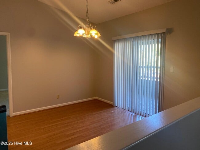 Photo - 103 Breezewood Dr Unit F
