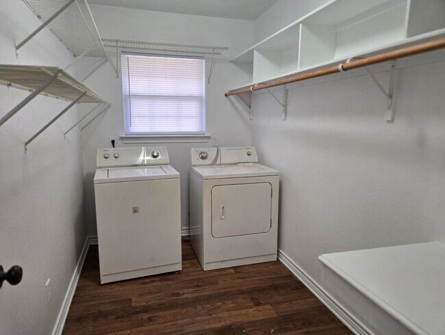 Photo - 3724 Dove Hollow Ln