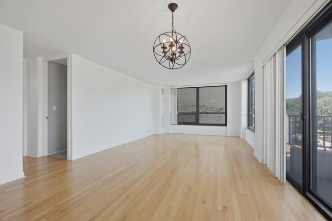 Photo - 2020 N Lincoln Park W Unit 2F
