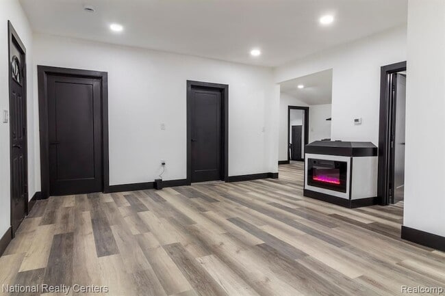 Photo - 19178 Sherwood St