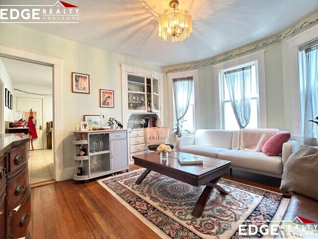 Building Photo - 25 Montfern Ave Unit 1 Rental