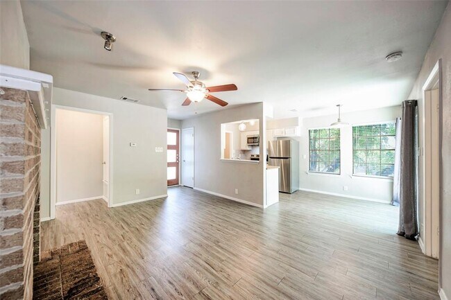 Photo - 2106 Nickerson St Unidad 201