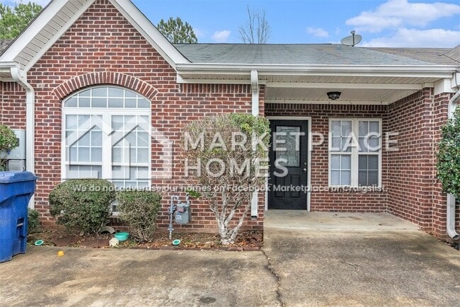 Building Photo - 212 Park Village Cir