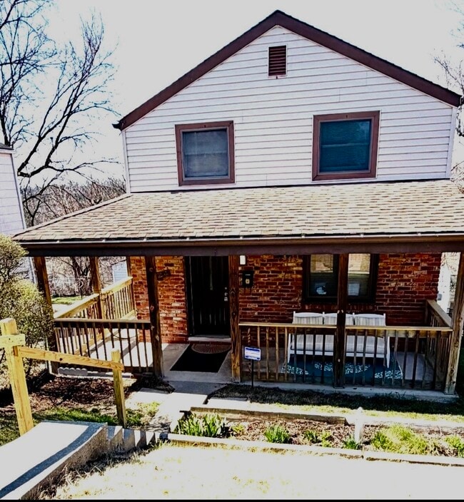 Photo - 624 Springfield St