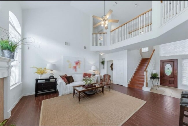 Photo - 6007 Gablestone Ln