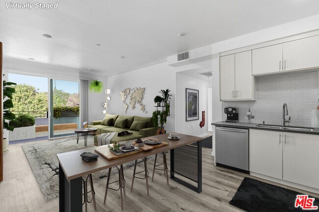 Building Photo - 11408 Sarah St Unit 301