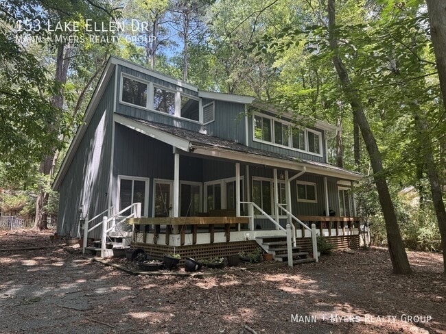Building Photo - 153 Lake Ellen Dr