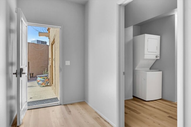 Photo - Riverside Suites