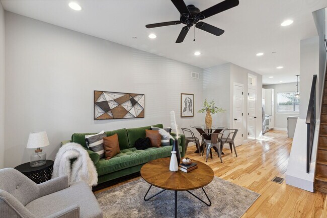 Photo - 1325 S Dover St