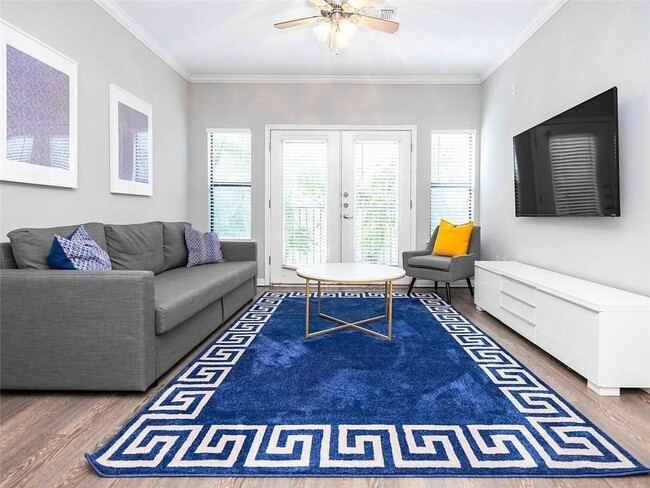 Photo - 2502 Leon St Condo