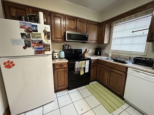 Photo - 1108 Tiger Blvd