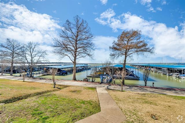Building Photo - 426 Yacht Club Dr Unit D Rental