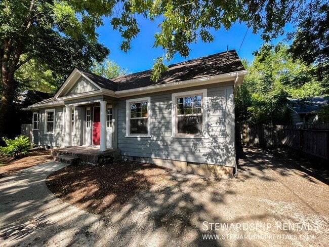 Photo - 2334 Augusta St