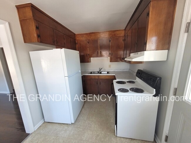 Photo - 1109 Mountain View Rd