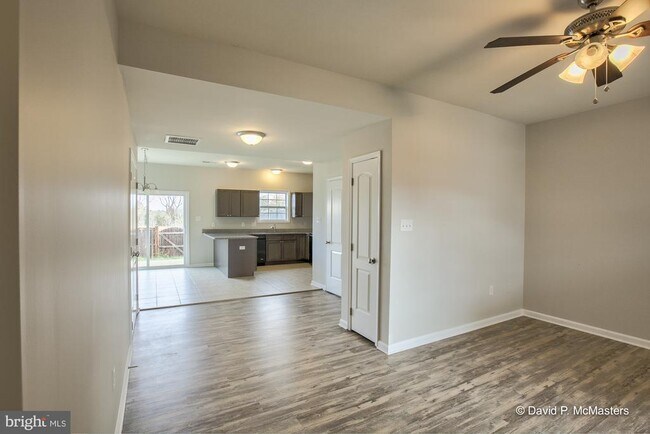 183 Continental Dr