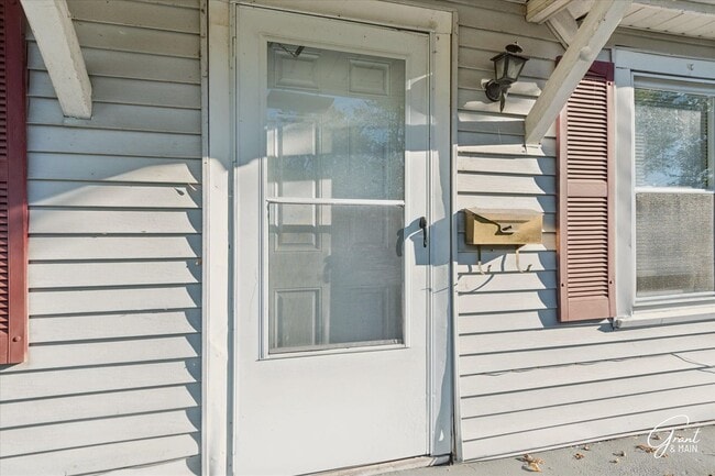 Photo - 2 Bedroom-1 Bath-$1250/month