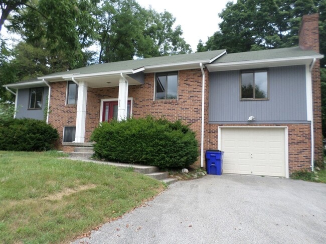 Photo - 913 Toms Creek Rd