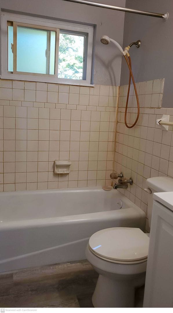 Photo - 27 W Parkwood Dr Unidad A