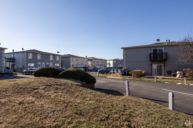 Photo - Courtyard of Thomas Holmes