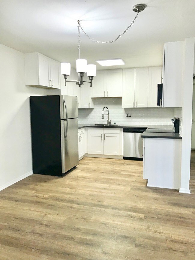 Photo - Linda Vista Apartments