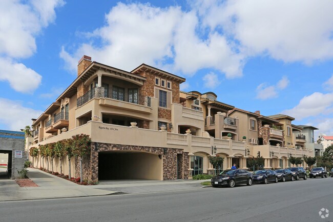Regatta Bay - Regatta Bay Apartments