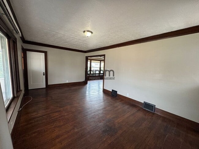 Photo - 4103 Spokane Ave Unit 4103 Spokane Ave (Upper)