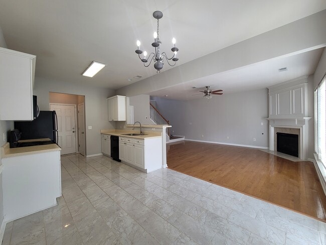 212 Brushy Creek Ln