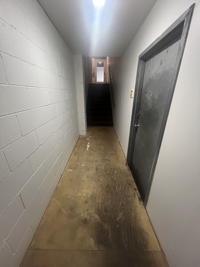 Photo - 105 S Granite Ave