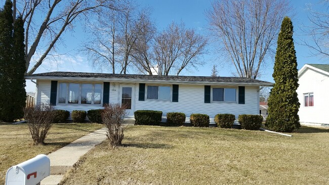 Photo - 1012 East St House