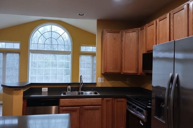 Photo - 5008 Sinope Way