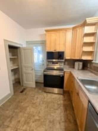 Photo - 21 E 34th St