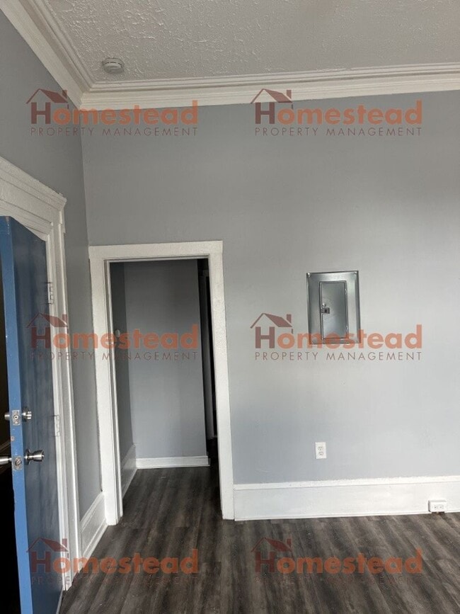 Photo - 804 DeKalb St Unit Apt 1F