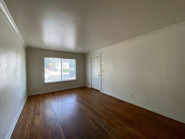 Photo - 803 Sissom Rd Unit Apt 2