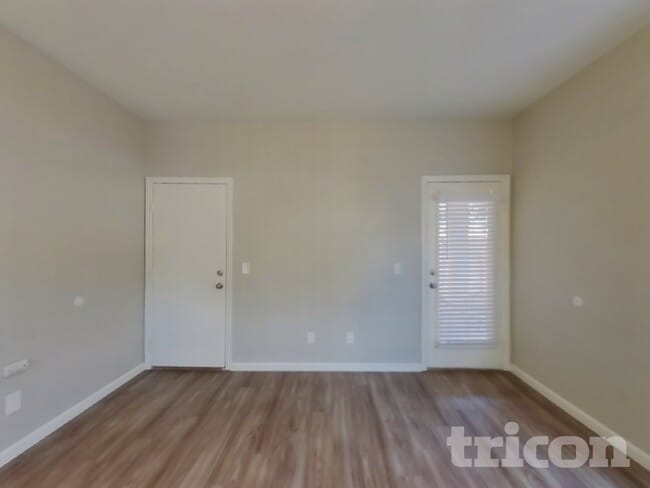 Photo - 5142 Piazza Cavour Dr