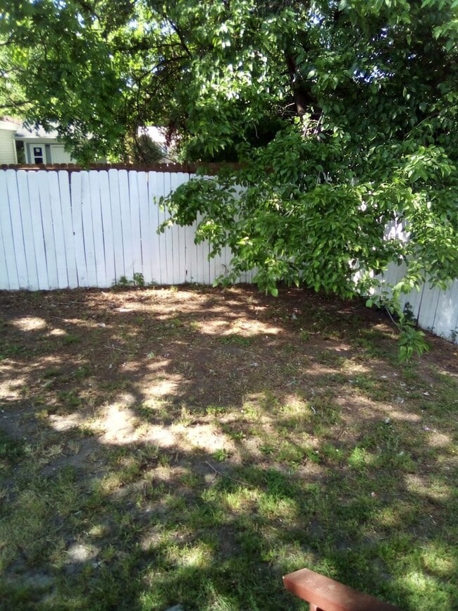 Photo - 2705 E Market St