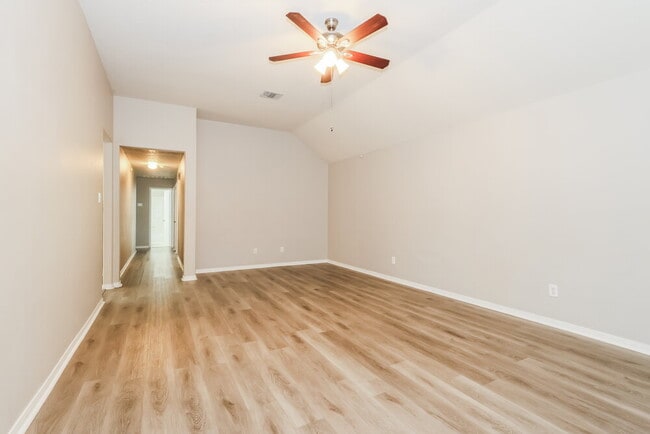 Photo - 18407 Knob Hill Lake Ln