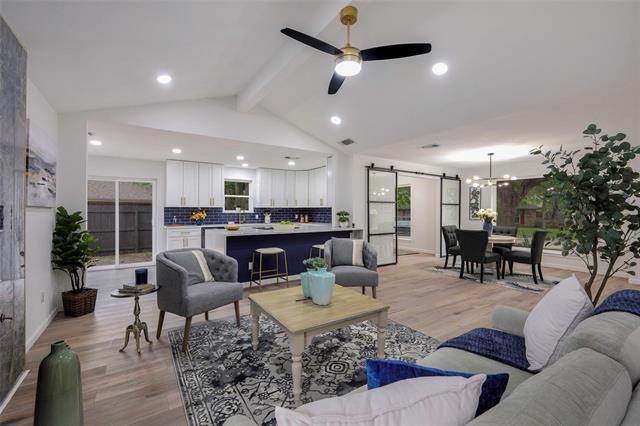 Photo - 2613 Pin Oak Ln