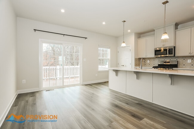 Photo - 6036 Workers Dr