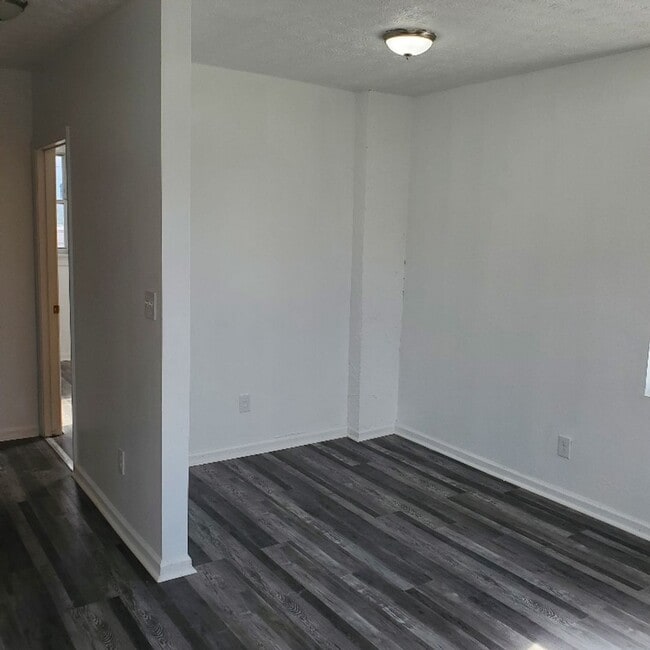 Photo - 1BDRM APARTMENT FOR RENT